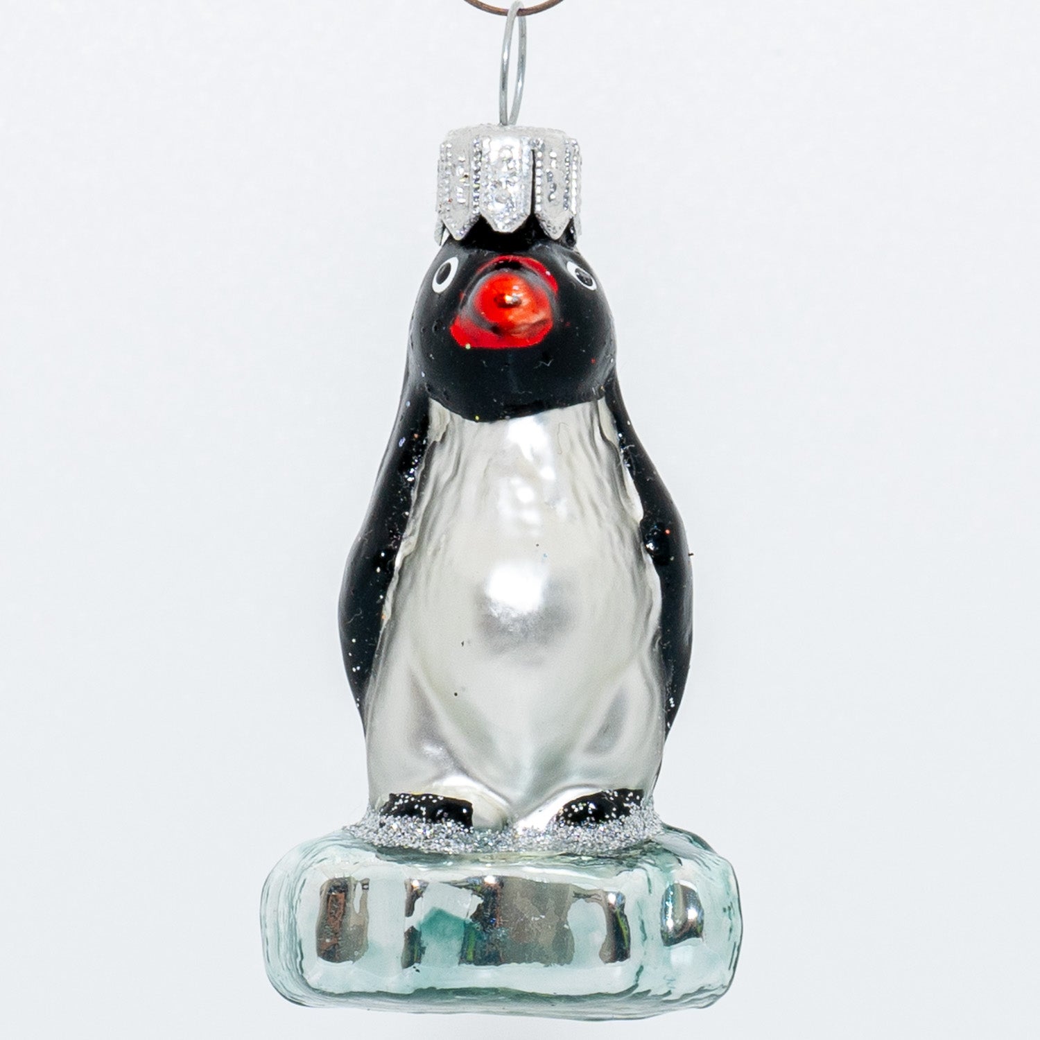 Mini pingvin på isflage